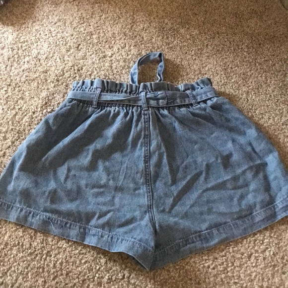 American Eagle shorts - Picture 2 of 3